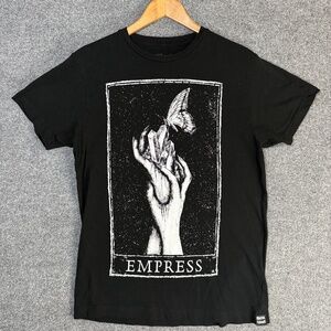 Black Graphic Tee - Short Sleeve